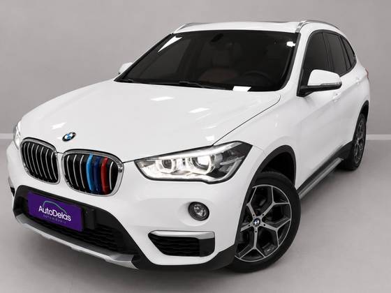 BMW X1 2.0 16V TURBO ACTIVEFLEX SDRIVE20I 4P AUTOMÁTICO BMW X1 2.0 16V TURBO ACTIVEFLEX SDRIVE20I 4P AUTOMÁTICO